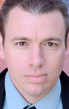 Фредерик Досс