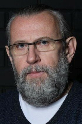 Олег Антонов